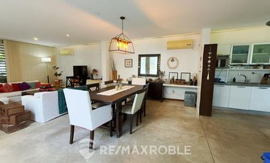 CASA EN VENTA CITY BELL 4 DORMITORIOS E/ CAMINOS