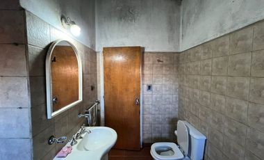 VENTA CASA 6 AMB EN LOTE 1116M2 - ADOLFO SOURDEUX
