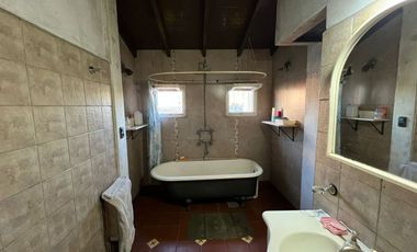 VENTA CASA 6 AMB EN LOTE 1116M2 - ADOLFO SOURDEUX