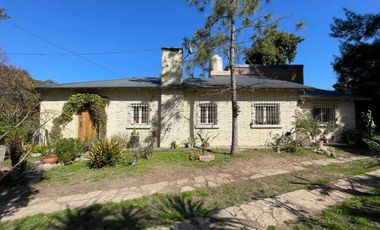 VENTA CASA 6 AMB EN LOTE 1116M2 - ADOLFO SOURDEUX