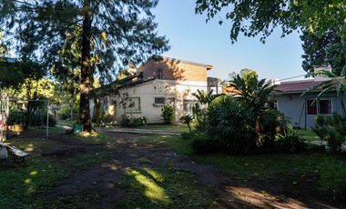 VENTA CASA 6 AMB EN LOTE 1116M2 - ADOLFO SOURDEUX