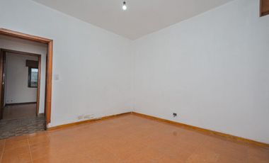VENTA CASA 3 AMBIENTES GUERNICA LOTE PROPIO 10 X30
