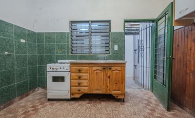 VENTA CASA 3 AMBIENTES GUERNICA LOTE PROPIO 10 X30
