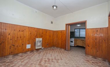 VENTA CASA 3 AMBIENTES GUERNICA LOTE PROPIO 10 X30