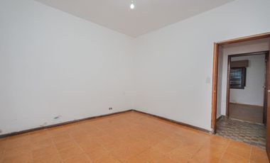 VENTA CASA 3 AMBIENTES GUERNICA LOTE PROPIO 10 X30