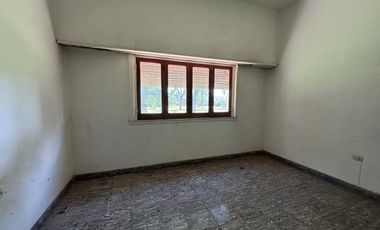 CASA QUINTA EN VENTA EN BRAGADO CON GALPON