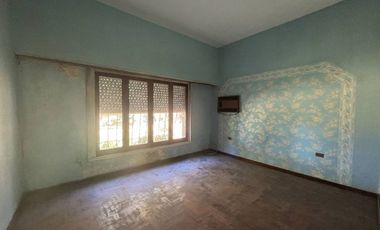 CASA QUINTA EN VENTA EN BRAGADO CON GALPON