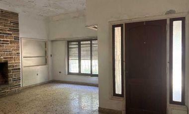 CASA QUINTA EN VENTA EN BRAGADO CON GALPON