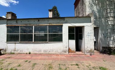 CASA QUINTA EN VENTA EN BRAGADO CON GALPON
