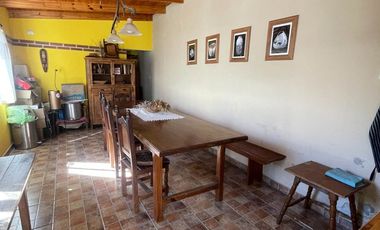 CASA EN VENTA EN BRAGADO CON QUINCHO