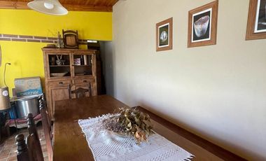 CASA EN VENTA EN BRAGADO CON QUINCHO