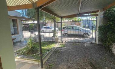 CASA EN VENTA EN BRAGADO CON QUINCHO