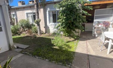 CASA EN VENTA EN BRAGADO CON QUINCHO