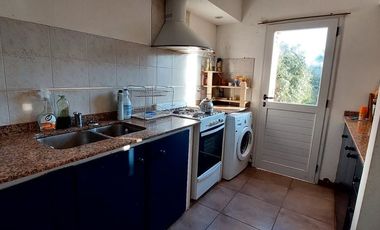 VENTA CASA 3 AMB CON GRAN PARQUE EN BALCARCE