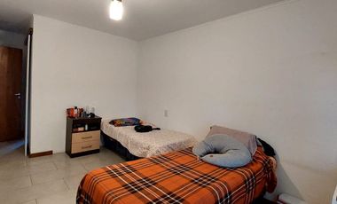 VENTA CASA 3 AMB CON GRAN PARQUE EN BALCARCE