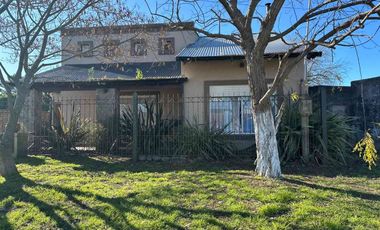 VENTA CASA 4 AMB EN MECHONGUE ,GENERAL ALVARADO