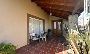 VENTA CASA 4 AMB EN MECHONGUE ,GENERAL ALVARADO
