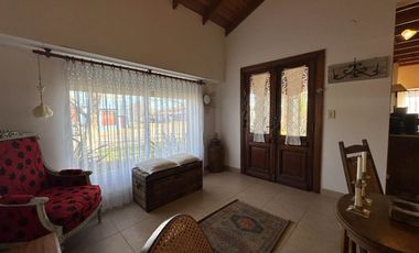 VENTA CASA 4 AMB EN MECHONGUE ,GENERAL ALVARADO