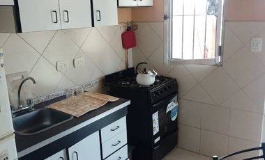 HERMOSA CASA EN TORTUGUITAS. AMPLIO PARQUE.