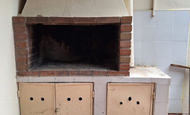 CASA DE 3 DORMITORIOS, SEXTA SECCIÓN, MENDOZA