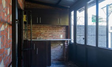 CASA EN VENTA ALEJANDRO KORN CON PILETA