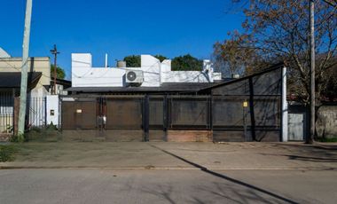 CASA EN VENTA ALEJANDRO KORN CON PILETA