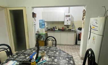 VENTA CASA 3 DORMITORIOS - BARRIO BOUCHARD
