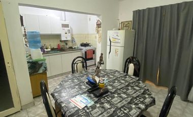 VENTA CASA 3 DORMITORIOS - BARRIO BOUCHARD