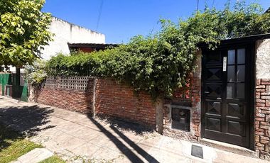 VENTA-CASA 4 AMB- ALDO BONZI