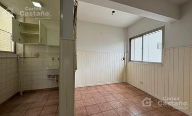 Exc. Depto. 3 Amb. de 77m2 con Balcón