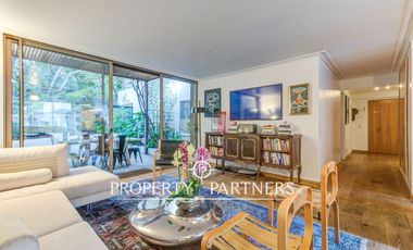 Exclusivo departamento en arriendo con patio privado en El Golf, Las Condes