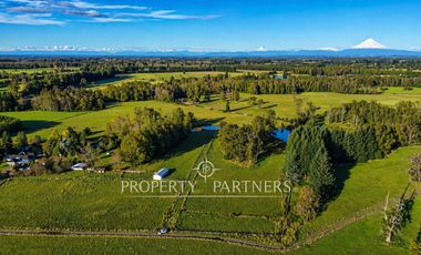 Precioso terreno plano de 11 hectareas subdividido en 17 lotes con laguna interior y orilla de rio