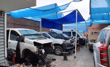 Se arrienda taller mecánico totalmente equipado