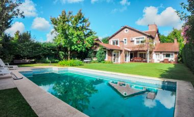 VENTA CASA - CLUB DE CAMPO PUEYRREDON PILAR