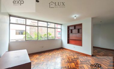Departamento de 3 pisos en Centro de Lima por Mercado Central