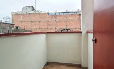 Departamento de 3 pisos en Centro de Lima por Mercado Central