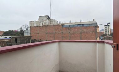 Departamento de 3 pisos en Centro de Lima por Mercado Central