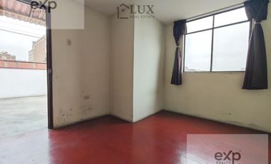 Departamento de 3 pisos en Centro de Lima por Mercado Central