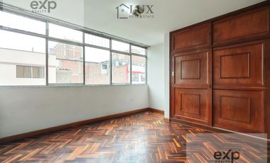 Departamento de 3 pisos en Centro de Lima por Mercado Central