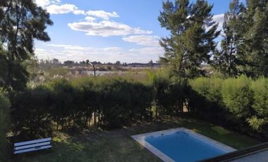 Venta Casa 3 Dormitorios Impecable en Los Sauces