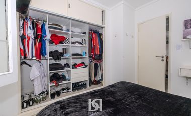 CASA CON PISCINA EN VENTA BARRIO CONSTITUCIÓN