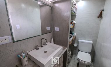 CASA CON PISCINA EN VENTA BARRIO CONSTITUCIÓN