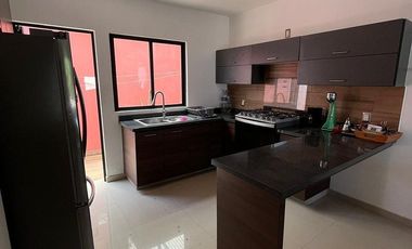 CASA AMUEBLADA EN RENTA EN PLAN DE AYALA
