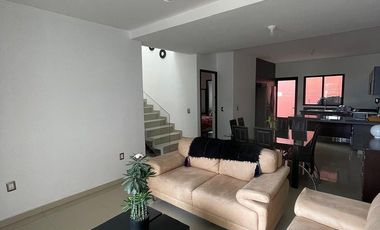 CASA AMUEBLADA EN RENTA EN PLAN DE AYALA