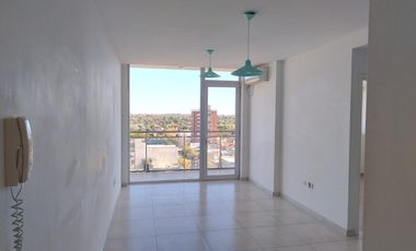 TRES DPTOS.DOS AMBIENTES EN ALQUILER