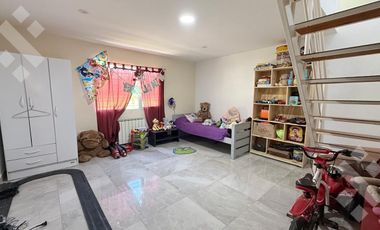 ALQUILER Casa Quinta 4 dormitorios - Plottier, Neuquén.