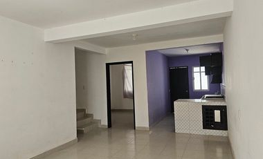 RENTO CASA EN LA LOMA SANTA CRUZ XOXOCOTLAN