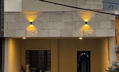 Venta de casa en  Villas las Fuentes zona sur