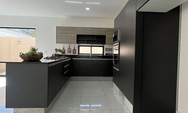 Casa en Renta en Coto Abeto, Parques Vallarta, Zapopan