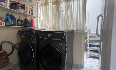 Casa en venta en Tecamachalco a pasos del Templo Ramad Shalom y Parque de la Luz